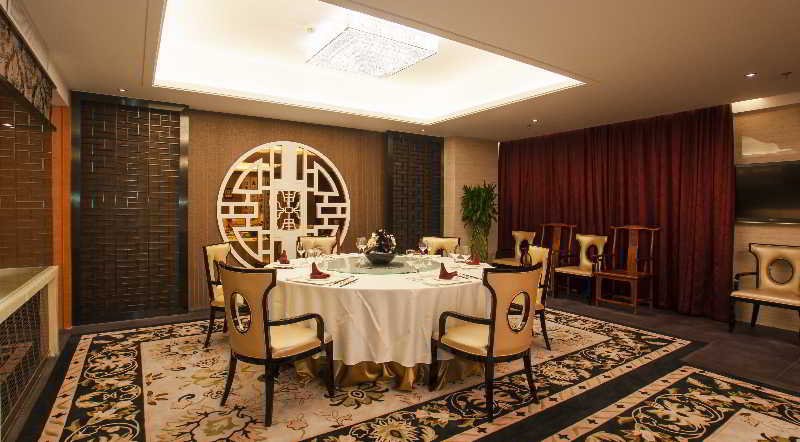 Restaurant
 di South China Harbor View Hotel