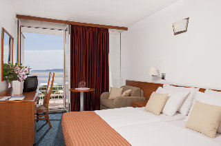 Room
Room
di Bluesun Hotel Berulia