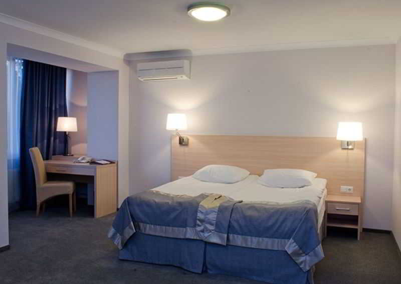 Room
Room
di Reikartz Sevastopol