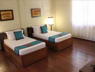 Room
Room
di Asia Grand View