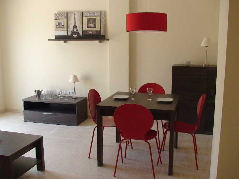 Room
Room
di RealRent Costa Aguadulce