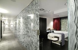 Room
Room
di Alpenhotel Fall In Love