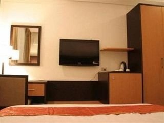 Room
Room
di The Lake Hotel Tagaytay