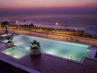 Pool
Pool
di Hotel Novotel Visakhapatnam Varun Beach