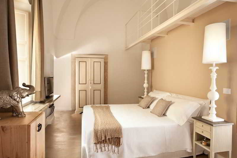 Room
Room
di Mantatelure Dimora Esclusiva