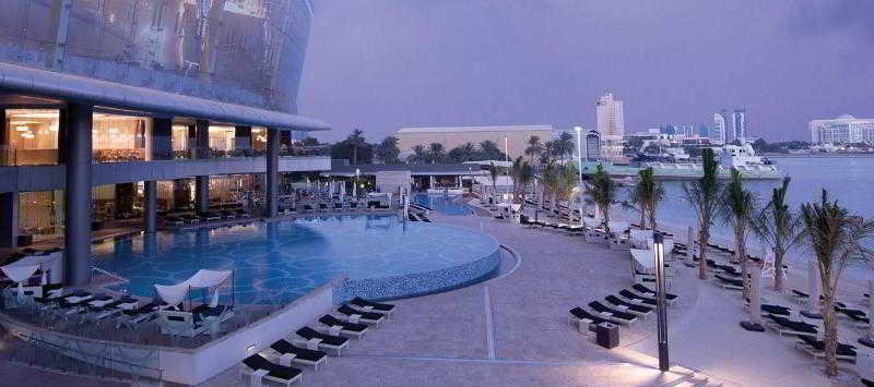 Pool
 di Jumeirah at Etihad Towers Residences