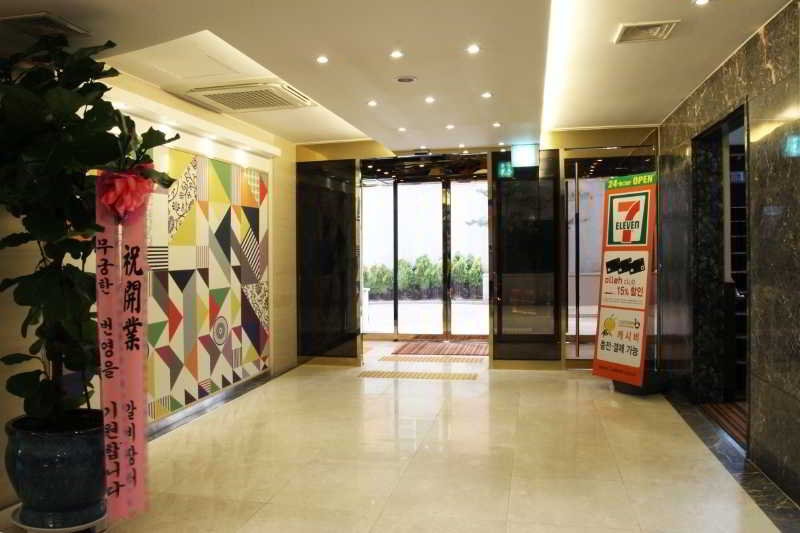 Lobby
 di Benikea Hotel KP