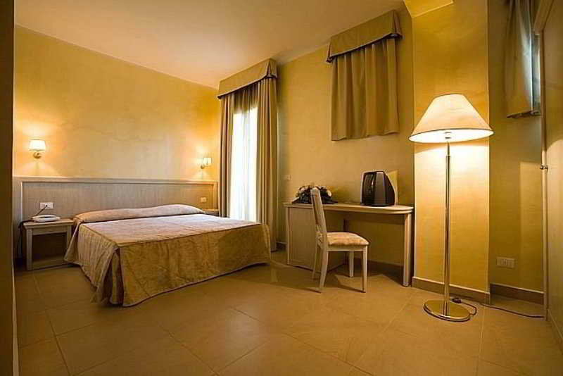 Room
Room
di Stella Marina