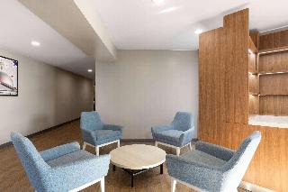 Americinn By Wyndham Omaha Near Zoo