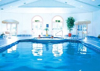 Pool
 di Comfort Inn Lakeside