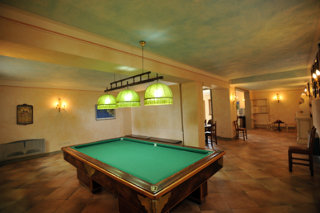 Sports and Entertainment
Sports and Entertainment
di Villa Val Delle Vigne