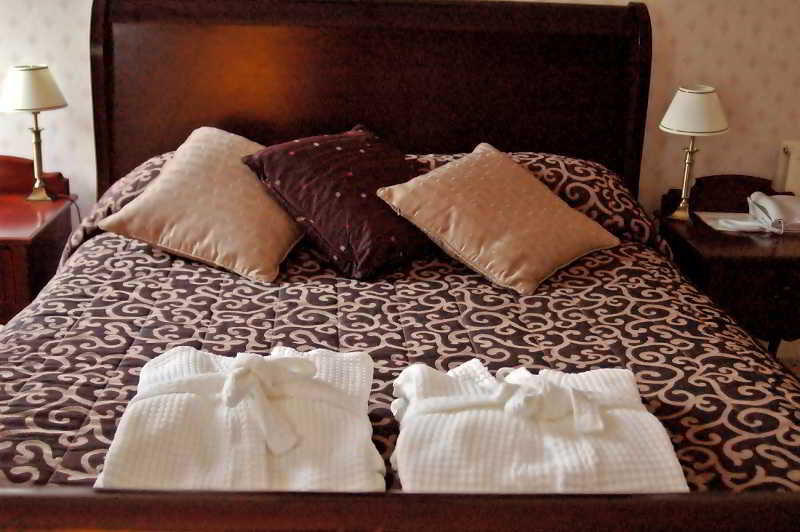 Room
Room
di Knoll Country House