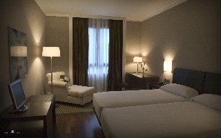 Room
Room
di Villa de Olmedo Hotel Balneario