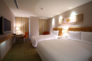 Room
Room
di Classic City Resort