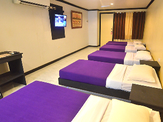 Room
Room
di The Royale House Travel Inn and Suites