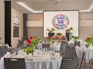 Room
Room
di Seda Abreeza