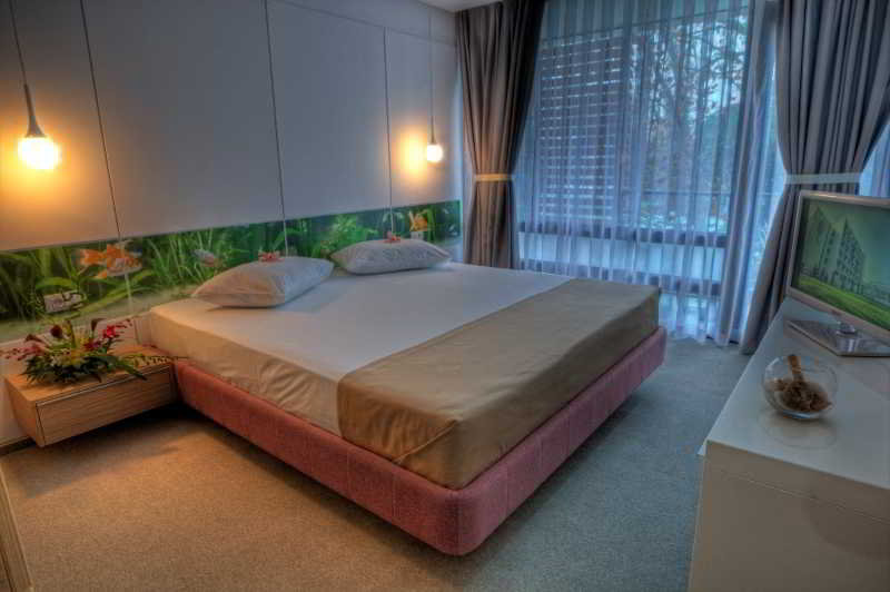 Room
Room
di Melodia Hotel
