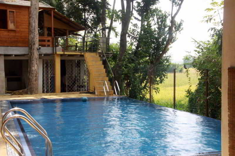 Pool
Pool
di ZEPPELIN ECO CABINS