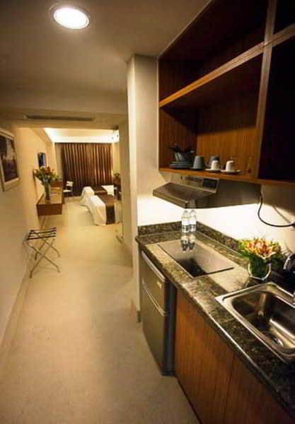 Room
Room
di Weston Suites Hotel