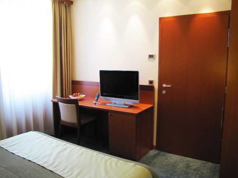 Room
Room
di Perla Casino & Hotel