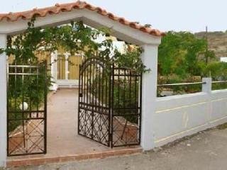 General view
General view
di Vlycha Beach Apartments & Studios