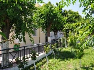 General view
General view
di Vlycha Beach Apartments & Studios