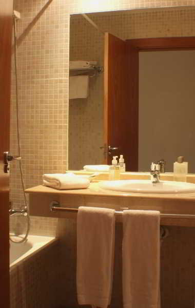 Room
Room
di Torre Monreal Hotel y Apartamentos