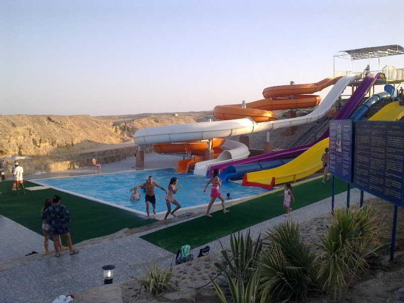 Sports and Entertainment
Sports and Entertainment
di AL Nabila Grand Makadi