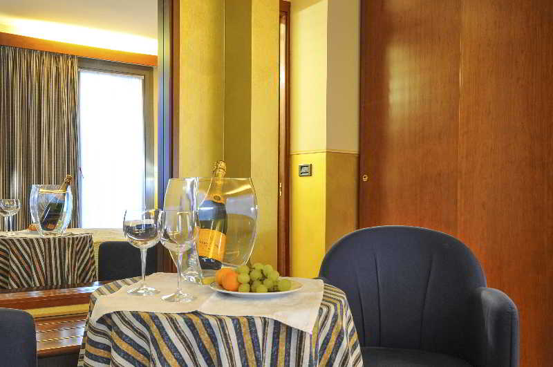 Room
Room
di Hotel Enrichetta