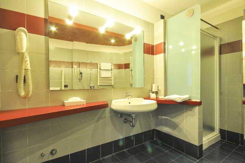 Room
Room
di Hotel Enrichetta