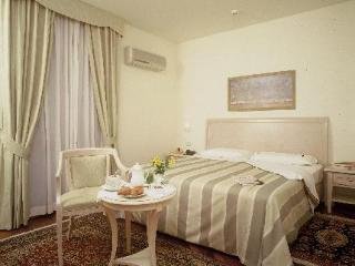 Room
Room
di Residence Borgo Degli Ulivi