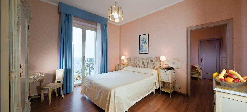 Room
Room
di Hotel Miramare Continental Palace
