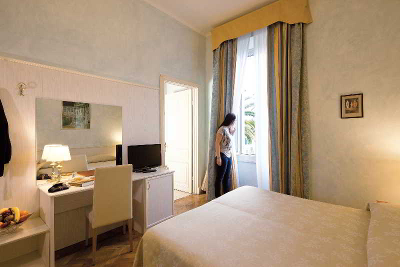 Room
Room
di Hotel Miramare Continental Palace