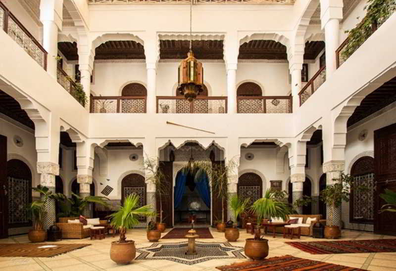 Lobby
Lobby
di Riad Razane