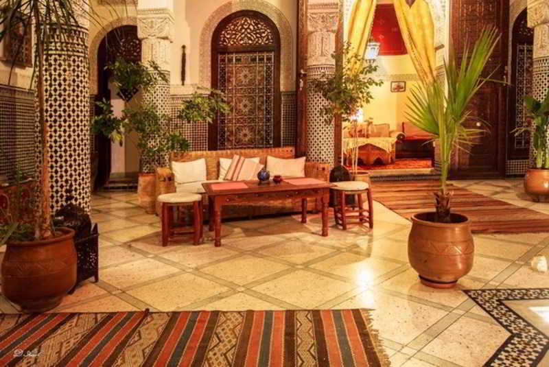 Lobby
Lobby
di Riad Razane
