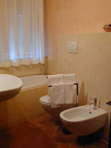 Room
Room
di Villa La Perla