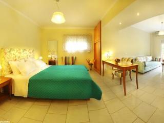 Room
Room
di Martha's Haus Hotel