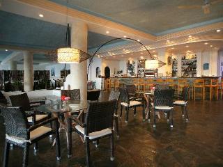 General view
General view
di Andros Holiday Hotel