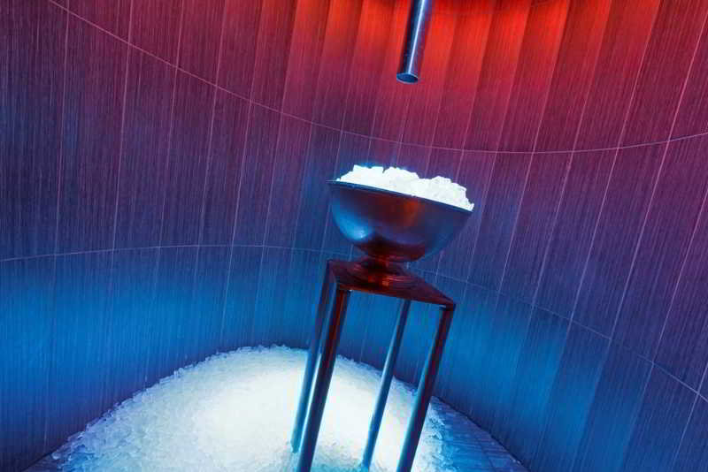 Sports and Entertainment
Sports and Entertainment
di POHO Post Hotel Weggis Swiss Quality