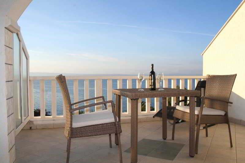 Room
Room
di Apartments Johnny