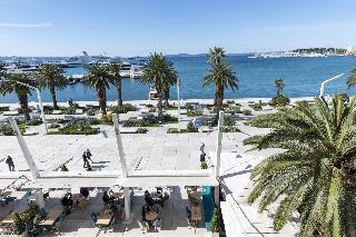 Room
Room
di B&B Kastel 1700