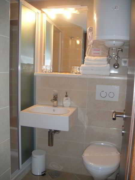 Room
Room
di B&B Kastel 1700