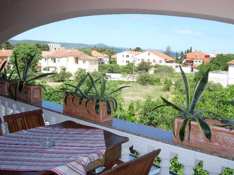 Room
Room
di Apartments Moreta