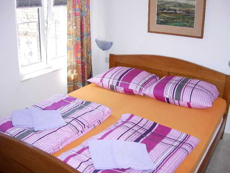 Room
Room
di Apartments Moreta