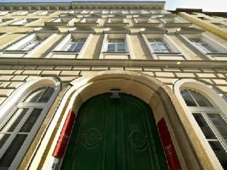 General view
General view
di Aldano Serviced Apartments