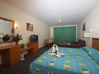 Room
Room
di Helios Bay Hotel Apts & Villas