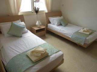 General view
General view
di Vanessa Apartment Complex