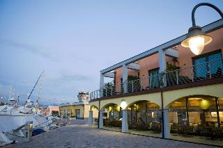 Room
Room
di Marina Place Resort