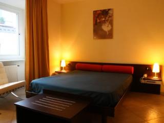 Room
Room
di Hotel Maison Degas