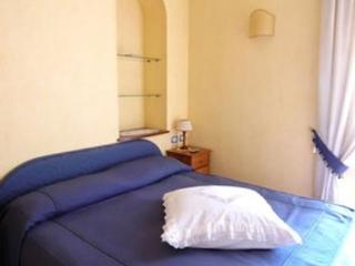 General view
General view
di Bonapace B&B Porta Nolana